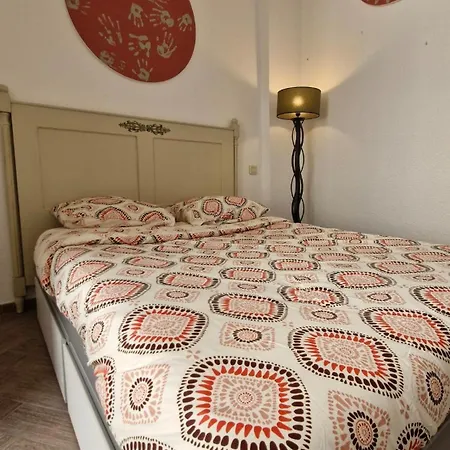 De Charme T3 Climatise Apartment *